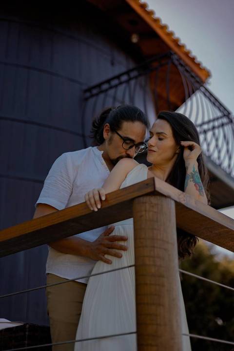 As melhores ideias e inspirações criativas de fotos de ensaio pré wedding em São Roque - Vinícola XV de Novembro'