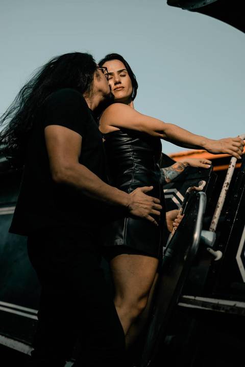 As melhores ideias e inspirações criativas de fotos de ensaio pré wedding em São Roque na Maria Fumaça'