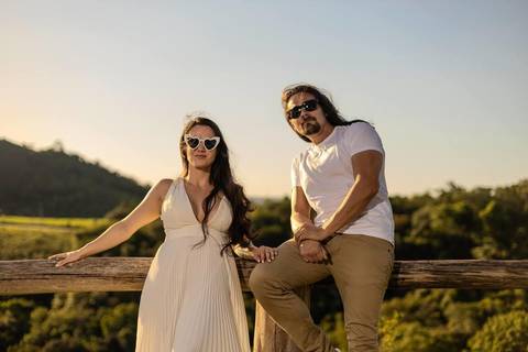 As melhores ideias e inspirações criativas de fotos de ensaio pré wedding em São Roque no Mirante do Saboó'