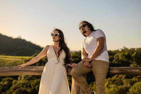 As melhores ideias e inspirações criativas de fotos de ensaio pré wedding em São Roque no Mirante do Saboó'