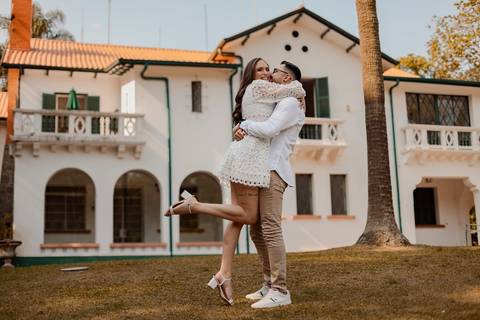 As melhores ideias e inspirações criativas de fotos de ensaio pré wedding no Parque Horto Florestal'