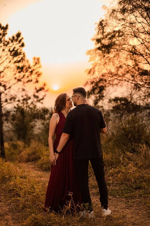 As melhores ideias e inspirações criativas de fotos de ensaio pré wedding no Parque Horto Florestal'