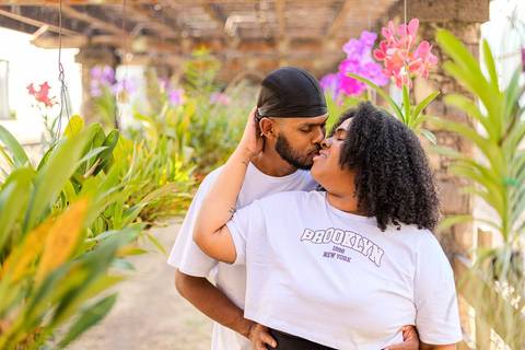 As melhores ideias e inspirações criativas de fotos de ensaio pré wedding no Jardim Botânico'