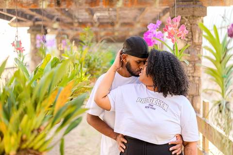 As melhores ideias e inspirações criativas de fotos de ensaio pré wedding no Jardim Botânico'