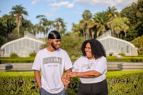 As melhores ideias e inspirações criativas de fotos de ensaio pré wedding no Jardim Botânico'