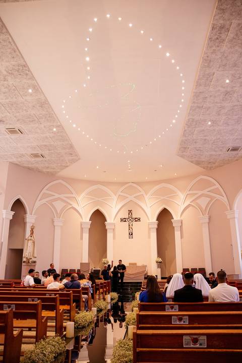 As melhores ideias e inspirações criativas de fotos de casamento na Cerimônia na Igreja Santuário Nossa Senhora de Fátima'
