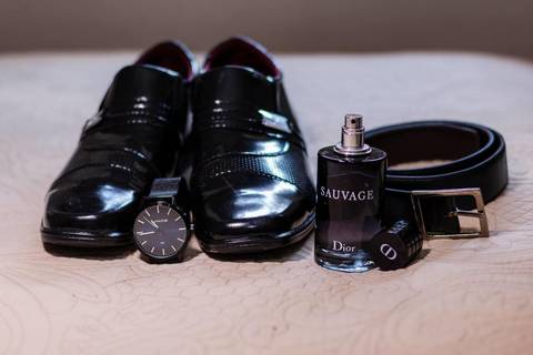 As melhores ideias e inspirações criativas de fotos de casamento do making of do Noivo em sua Residência '