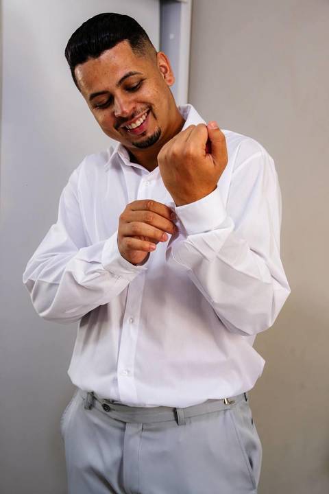 As melhores ideias e inspirações criativas de fotos de casamento do making of do Noivo em sua Residência '