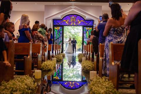 As melhores ideias e inspirações criativas de fotos de casamento na Cerimônia na Igreja Santuário Nossa Senhora de Fátima'