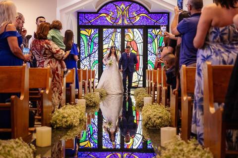 As melhores ideias e inspirações criativas de fotos de casamento na Cerimônia na Igreja Santuário Nossa Senhora de Fátima'