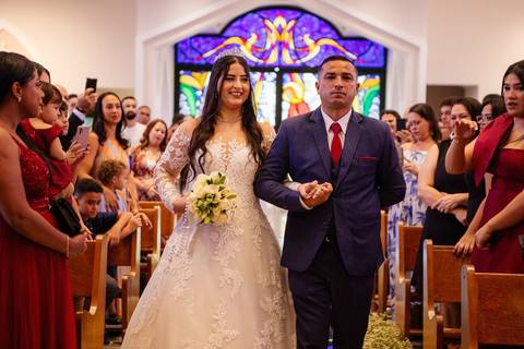 As melhores ideias e inspirações criativas de fotos de casamento na Cerimônia na Igreja Santuário Nossa Senhora de Fátima'