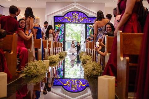 As melhores ideias e inspirações criativas de fotos de casamento na Cerimônia na Igreja Santuário Nossa Senhora de Fátima'