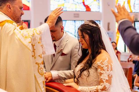 As melhores ideias e inspirações criativas de fotos de casamento na Cerimônia na Igreja Santuário Nossa Senhora de Fátima'