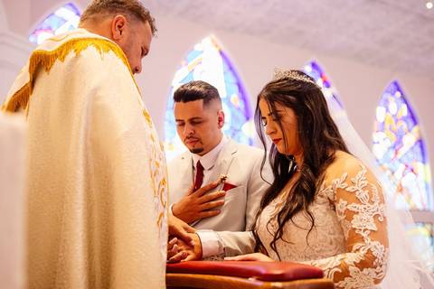 As melhores ideias e inspirações criativas de fotos de casamento na Cerimônia na Igreja Santuário Nossa Senhora de Fátima'