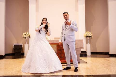 As melhores ideias e inspirações criativas de fotos de casamento na Cerimônia na Igreja Santuário Nossa Senhora de Fátima'