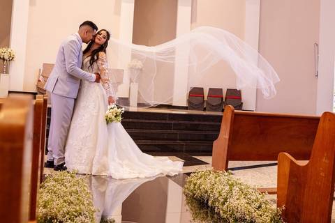 As melhores ideias e inspirações criativas de fotos de casamento na Cerimônia na Igreja Santuário Nossa Senhora de Fátima'