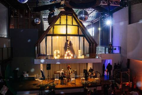 As melhores ideias e inspirações criativas de fotos de casamento no Espaço Villa das Estações Buffet'