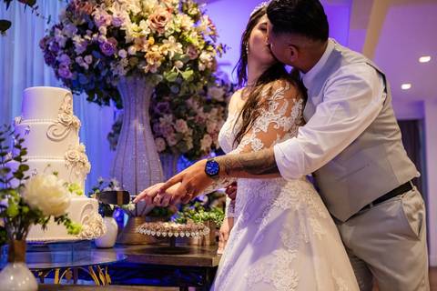 As melhores ideias e inspirações criativas de fotos de casamento no Espaço Villa das Estações Buffet'