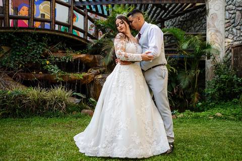 As melhores ideias e inspirações criativas de fotos de casamento no Espaço Villa das Estações Buffet'