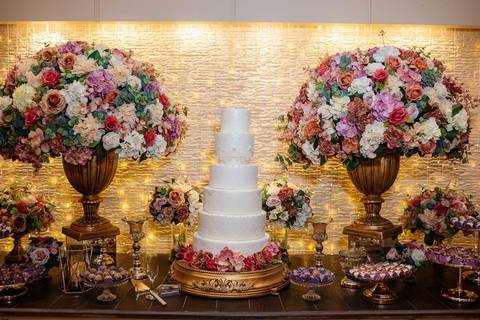 As melhores ideias e inspirações criativas de fotos da decoração de casamento no Espaço Karinas'