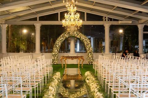 As melhores ideias e inspirações criativas de fotos de casamento registradas por fotógrafos profissionais de eventos da empresa Criativus Foto e Vídeo no Espaço Reis Quinta dos Sonhos'