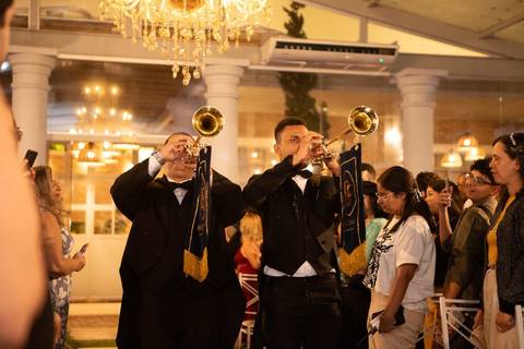 As melhores ideias e inspirações criativas de fotos de casamento registradas por fotógrafos profissionais de eventos da empresa Criativus Foto e Vídeo no momento da cerimônia Espaço Reis Quinta dos Sonhos'