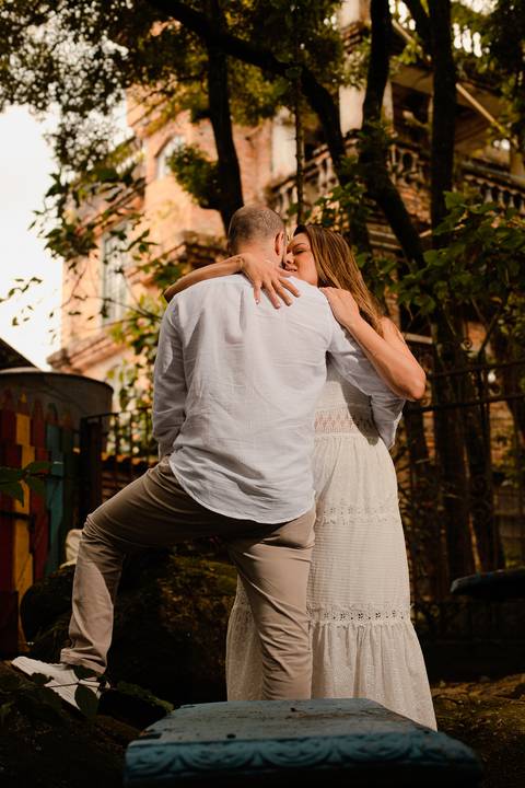 As melhores ideias e inspirações criativas de fotos de ensaio pré casamento registradas por fotógrafos profissionais de eventos da empresa Criativus Foto e Vídeo no  Restaurante o Velhão em Mairiporã'