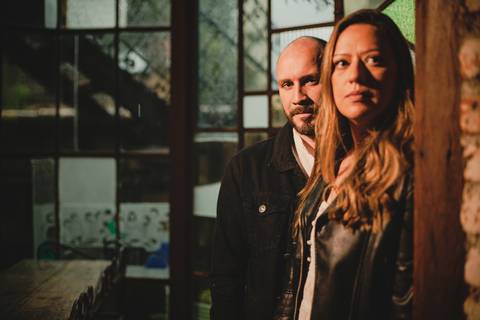 As melhores ideias e inspirações criativas de fotos de ensaio pré casamento registradas por fotógrafos profissionais de eventos da empresa Criativus Foto e Vídeo no  Restaurante o Velhão em Mairiporã'