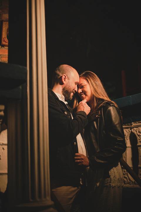 As melhores ideias e inspirações criativas de fotos de ensaio pré casamento registradas por fotógrafos profissionais de eventos da empresa Criativus Foto e Vídeo no  Restaurante o Velhão em Mairiporã'