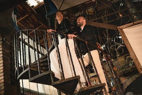 As melhores ideias e inspirações criativas de fotos de ensaio pré casamento registradas por fotógrafos profissionais de eventos da empresa Criativus Foto e Vídeo no  Restaurante o Velhão em Mairiporã'