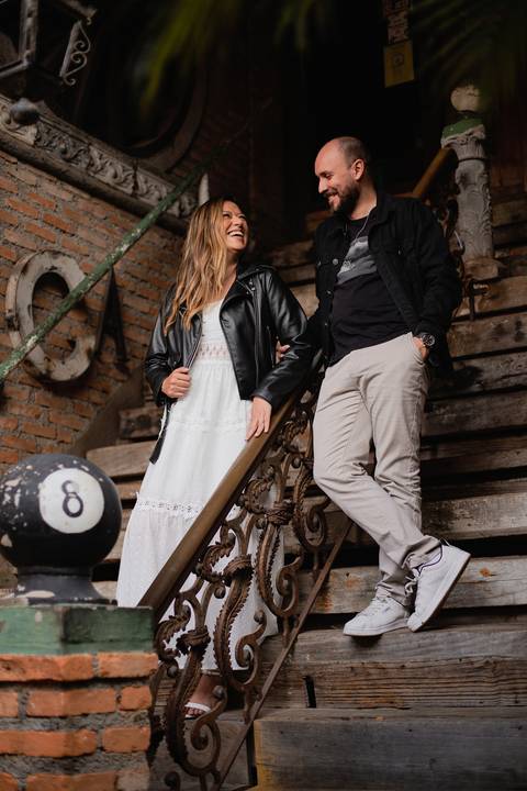 As melhores ideias e inspirações criativas de fotos de ensaio pré casamento registradas por fotógrafos profissionais de eventos da empresa Criativus Foto e Vídeo no  Restaurante o Velhão em Mairiporã'