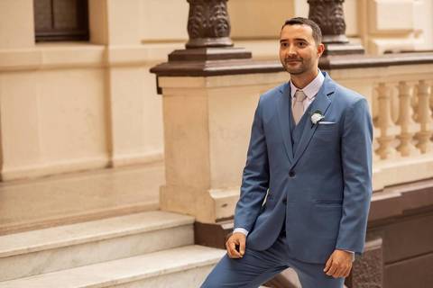 As melhores ideias e inspirações criativas de fotos de casamento registradas por fotógrafos profissionais de eventos da empresa Criativus Foto e Vídeo na igreja Paróquia Santa Francisca Xavier Cabrini: Fotos do making of do noivo'