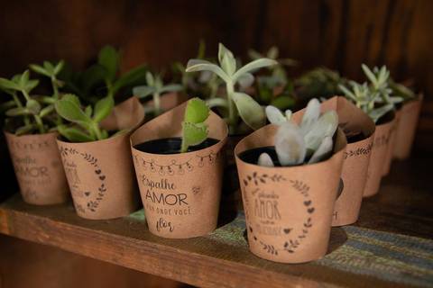 As melhores ideias e inspirações criativas de fotos de casamento registradas por fotógrafos profissionais de eventos da empresa Criativus Foto e Vídeo no Espaço Nelial: Fotos da decoração'