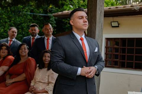 As melhores ideias e inspirações criativas de fotos de casamento registradas por fotógrafos profissionais de eventos da empresa Criativus Foto e Vídeo no Espaço Nelial: Fotos do momento da cerimônia'