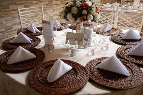 As melhores ideias e inspirações criativas de fotos de casamento registradas por fotógrafos profissionais de eventos da empresa Criativus Foto e Vídeo no Espaço Nelial: Fotos da decoração'