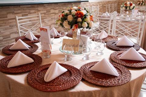 As melhores ideias e inspirações criativas de fotos de casamento registradas por fotógrafos profissionais de eventos da empresa Criativus Foto e Vídeo no Espaço Nelial: Fotos da decoração'