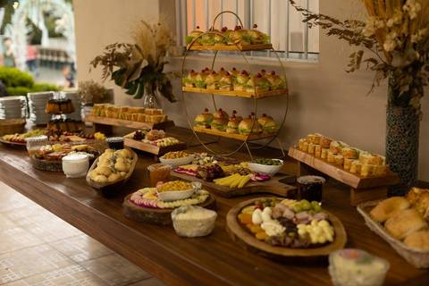 As melhores ideias e inspirações criativas de fotos de casamento registradas por fotógrafos profissionais de eventos da empresa Criativus Foto e Vídeo no Espaço  Lemos Garden: Fotos do buffet'