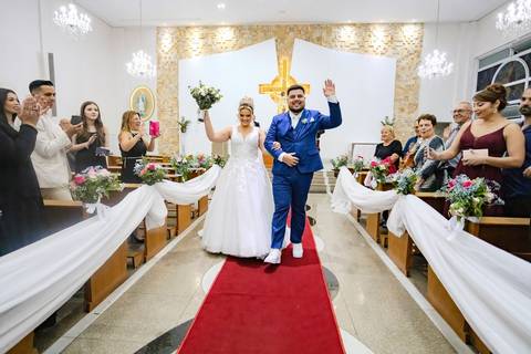 As melhores ideias e inspirações criativas de fotos de casamento registradas por fotógrafos profissionais de eventos da empresa Criativus Foto e Vídeo na Igreja Paróquia Nossa Senhora das Graças: Fotos do momento da cerimônia'