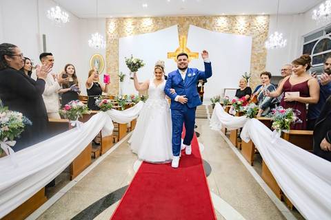 As melhores ideias e inspirações criativas de fotos de casamento registradas por fotógrafos profissionais de eventos da empresa Criativus Foto e Vídeo na Igreja Paróquia Nossa Senhora das Graças: Fotos do momento da cerimônia'