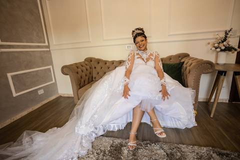 As melhores ideias e inspirações criativas de fotos de casamento registradas por fotógrafos profissionais de eventos da empresa Criativus Foto e Vídeo no Restaurante El Uruguayo: Fotos da noiva'