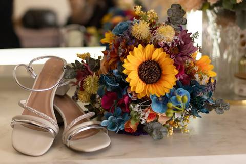 As melhores ideias e inspirações criativas de fotos de casamento registradas por fotógrafos profissionais de eventos da empresa Criativus Foto e Vídeo 
 Making of da Noiva no salão Espaço Jack Itaparica da Serra '