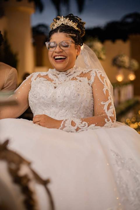 As melhores ideias e inspirações criativas de fotos de casamento registradas por fotógrafos profissionais de eventos da empresa Criativus Foto e Vídeo no Restaurante El Uruguayo: Fotos do momento da cerimônia no Espaço Buffet Reis Recepções'