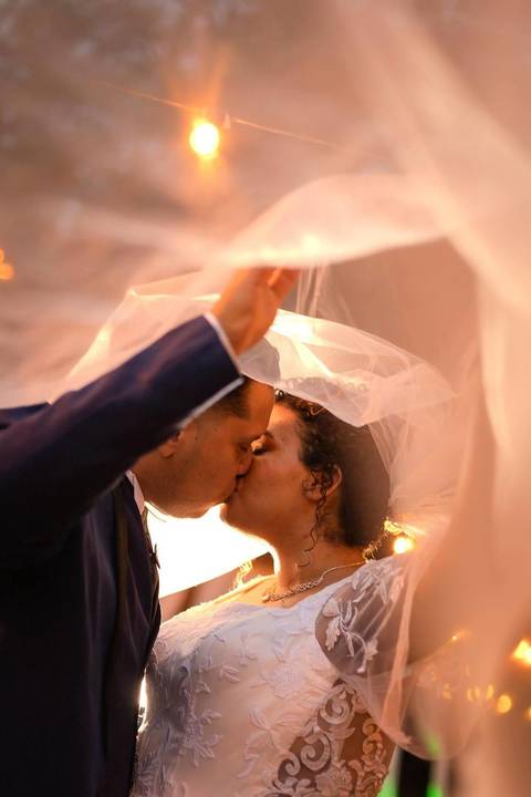 As melhores ideias e inspirações criativas de fotos de casamento registradas por fotógrafos profissionais de eventos da empresa Criativus Foto e Vídeo no Espaço Alecrim: Fotos protocolares'