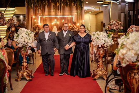 As melhores ideias e inspirações criativas de fotos de casamento registradas por fotógrafos profissionais de eventos da empresa Criativus Foto e Vídeo no Espaço Mansão Zurique: Fotos do momento da cerimônia'