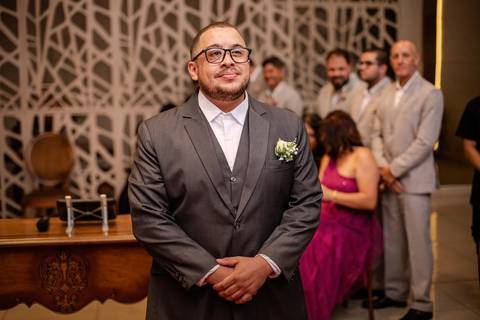 As melhores ideias e inspirações criativas de fotos de casamento registradas por fotógrafos profissionais de eventos da empresa Criativus Foto e Vídeo no Espaço Mansão Zurique: Fotos do momento da cerimônia'