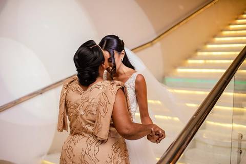 As melhores ideias e inspirações criativas de fotos de casamento registradas por fotógrafos profissionais de eventos da empresa Criativus Foto e Vídeo no Espaço Mansão Zurique: Fotos do momento da cerimônia'