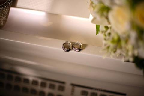 As melhores ideias e inspirações criativas de fotos de casamento registradas por fotógrafos profissionais de eventos da empresa Criativus Foto e Vídeo fotos do making of da noiva no Salão de Beleza Alpha Noivas'