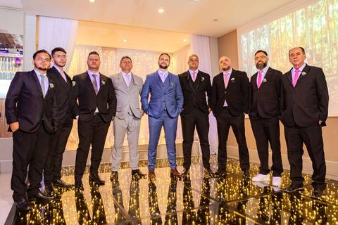 As melhores ideias e inspirações criativas de fotos de casamento registradas por fotógrafos profissionais de eventos da empresa Criativus Foto e Vídeo. Fotos protocolares no espaço Buffet Splash'