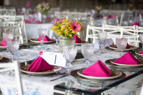 As melhores ideias e inspirações criativas de fotos de casamento registradas por fotógrafos profissionais de eventos da empresa Criativus Foto e Vídeo no Espaço Ana's Buffet: Fotos da decoração'