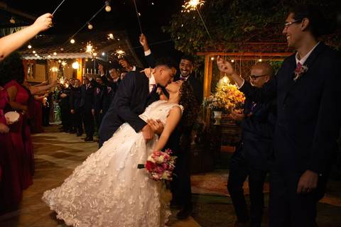 As melhores ideias e inspirações criativas de fotos de casamento registradas por fotógrafos profissionais de eventos da empresa Criativus Foto e Vídeo no Espaço Ana's Buffet: Fotos protocolares'